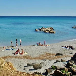 Casa Mutreku 1m From The Beach,2 Kitchens, 2 Showers Cala Liberotto